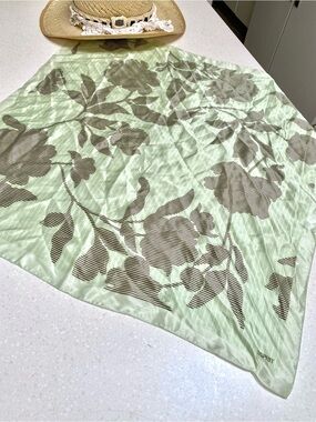 Esprit vintage silk scarf/wrap w botanical floral resort vacay vibe